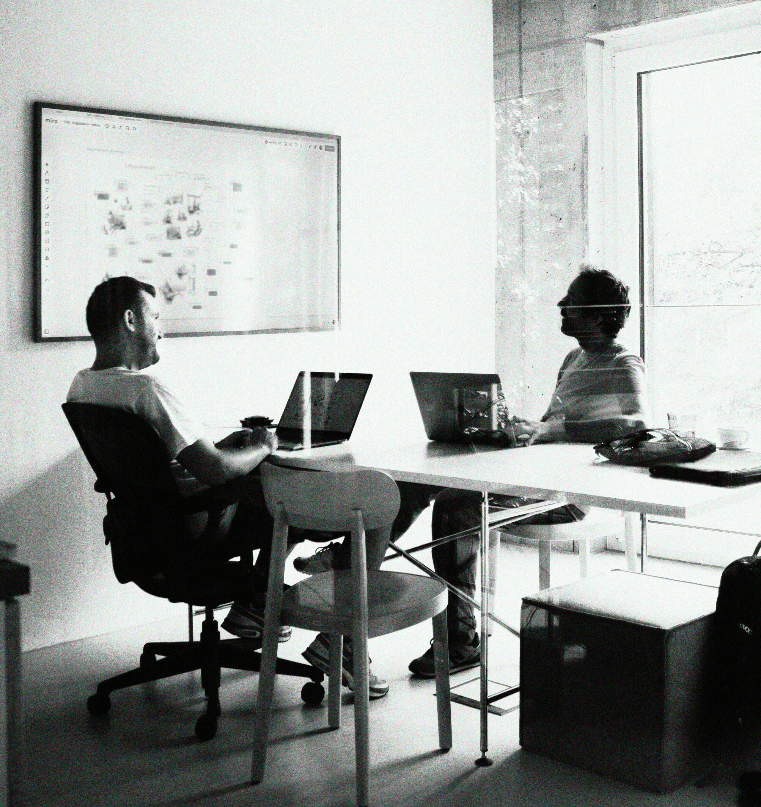 Hamburg Senior UI Designer - Careers - TEAMS